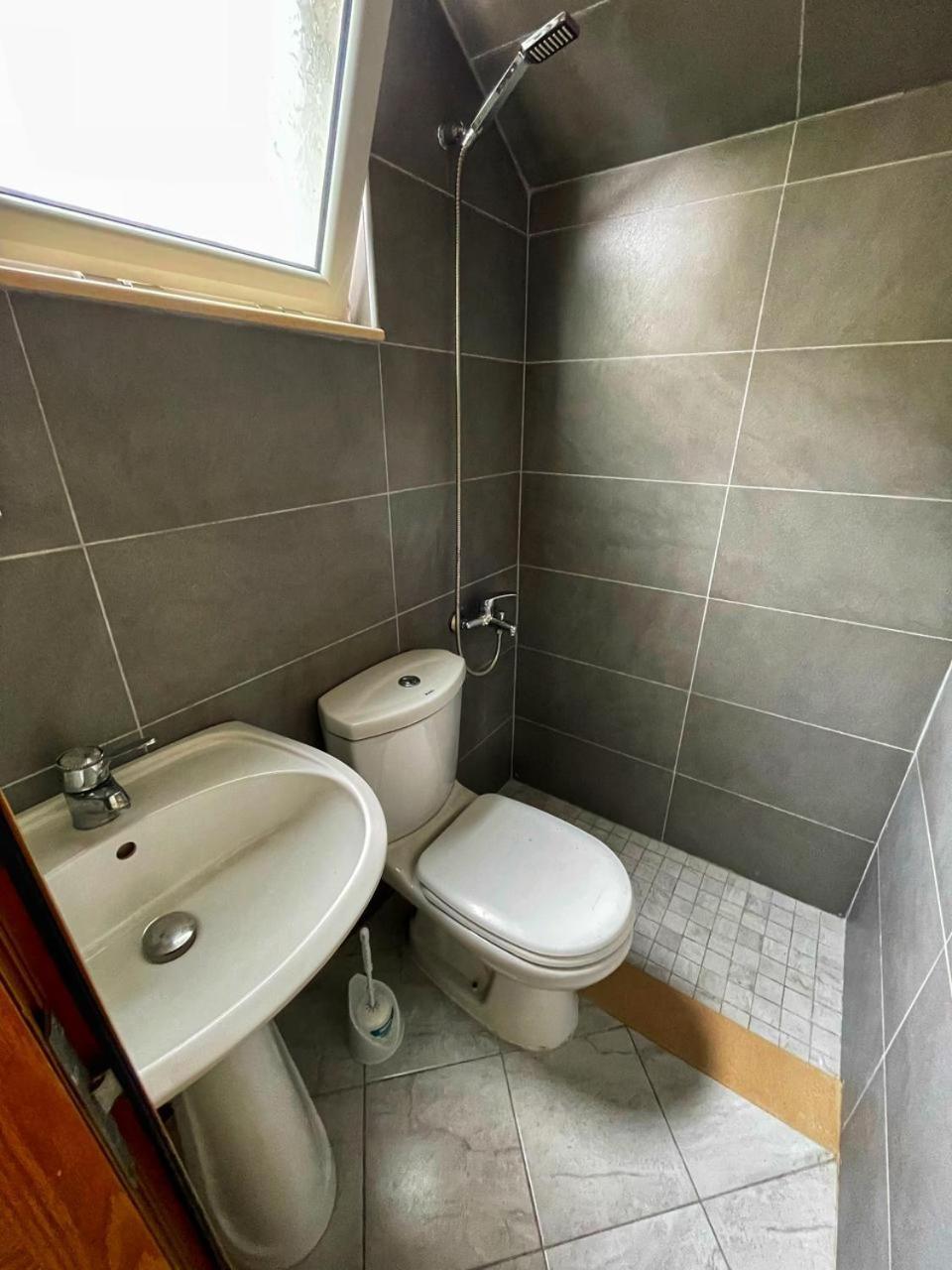 Villa Roel 2 Apartments Nr 88 Vlore Ngoại thất bức ảnh
